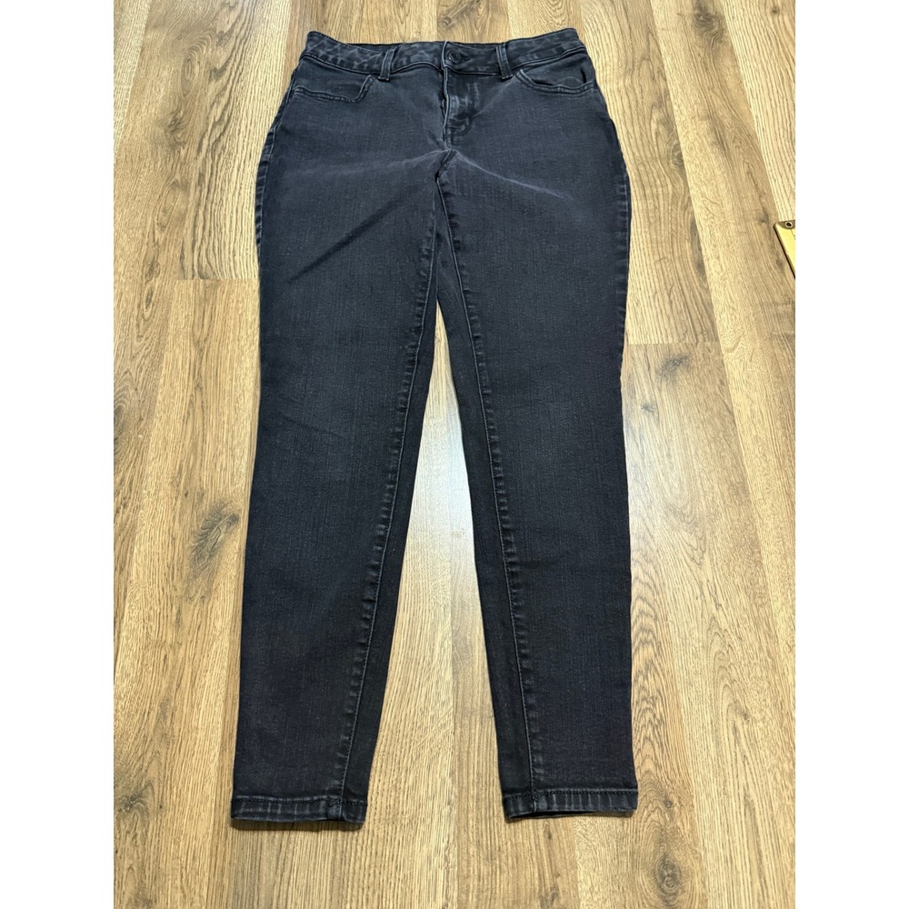 M Jeans by Maurices Women's Size Medium Short Black Denim Mid Rise Skinny Legs